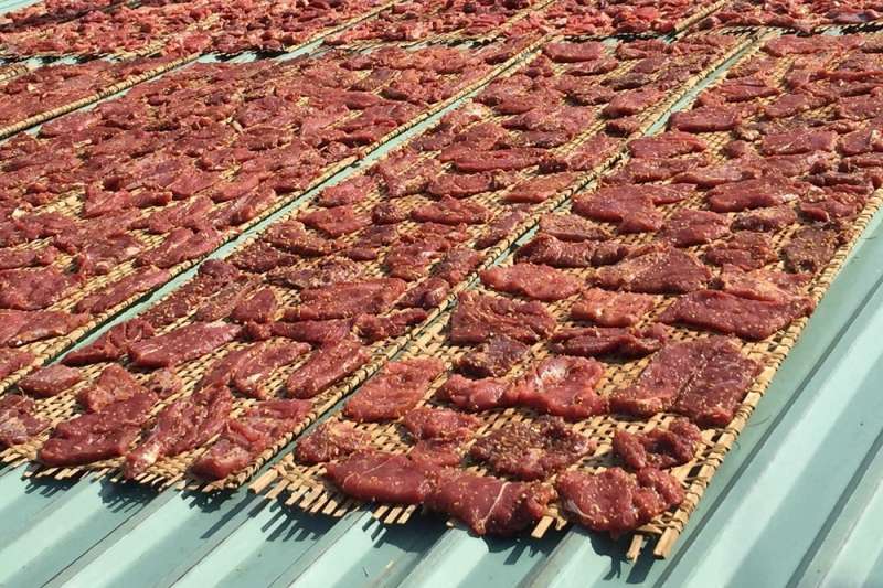 Quy trình chế biến đầy tỉ mỉ để tạo ra một loại đặc sản tứ danh