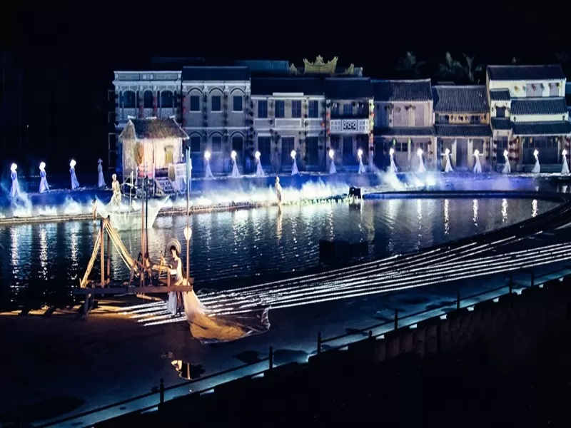 Back in time with Hoi An Cultural Show: 3 Beautiful Symbols of the Show