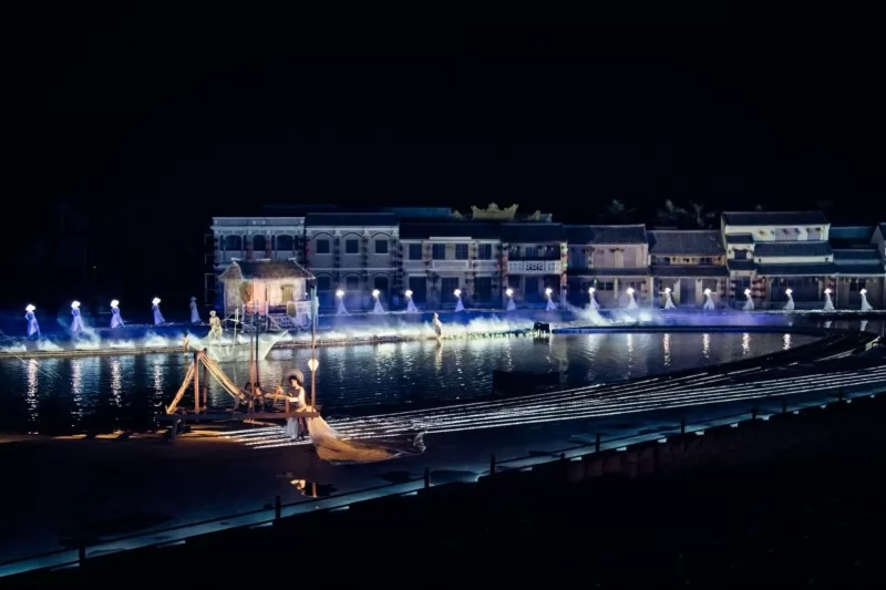 S&acirc;n khấu thực cảnh sống động trong chương tr&igrave;nh nghệ thuật ngo&agrave;i trời tại Việt Nam