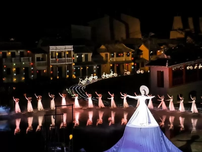 Show diễn K&yacute; Ức Hội An với quy m&ocirc; ho&agrave;nh tr&aacute;ng&nbsp;