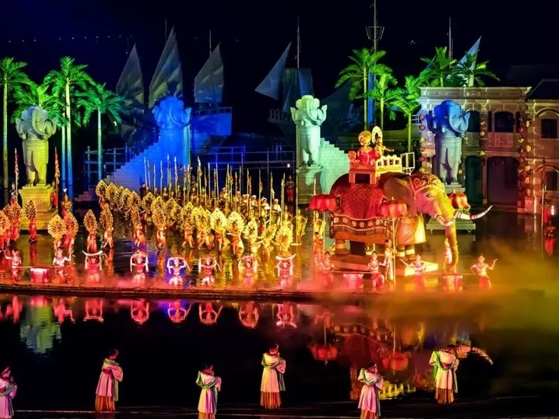 Show diễn thực cảnh ho&agrave;nh tr&aacute;ng - show K&yacute; Ức Hội An