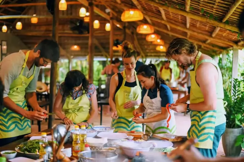 Thuận T&igrave;nh Island Cooking Tour - nơi bạn được đắm ch&igrave;m trong hương vị Việt Nam