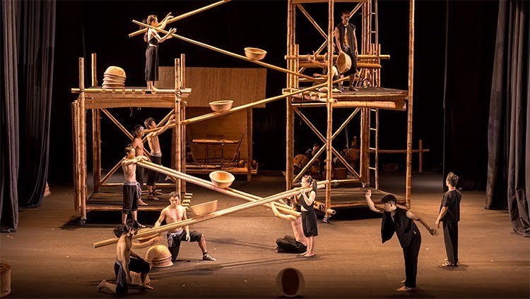 Hình ảnh mãn nhãn từ show Á Ồ