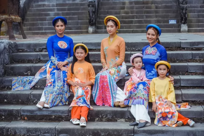 17 di sản và danh thắng Việt Nam tái hiện trong show diễn thời trang tại Hội An