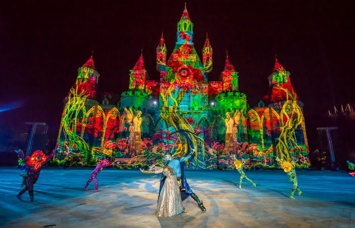 Tata Show Vinpearl Nha Trang là một tác phẩm nghệ thuật đa phương tiện hiện đại