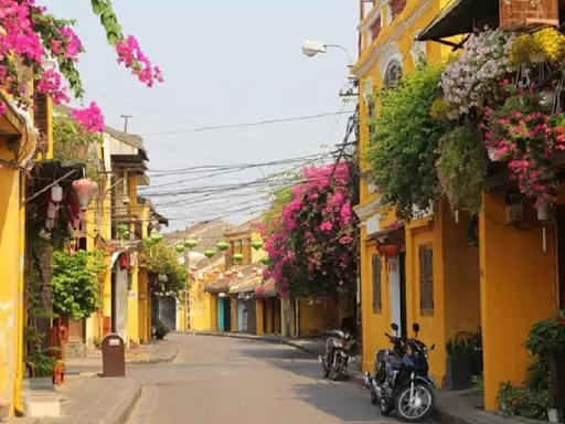 Tham quan Hội An v&agrave;o m&ugrave;a thu