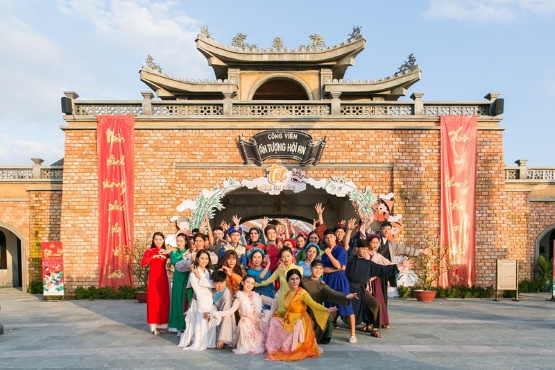 Enjoy 20 exciting minishows at Hoi An Impression Theme Park