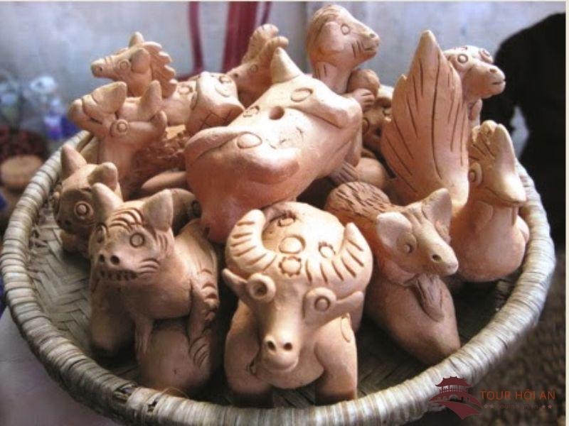Tò he đất - Món đồ chơi lưu niệm tại Hội An