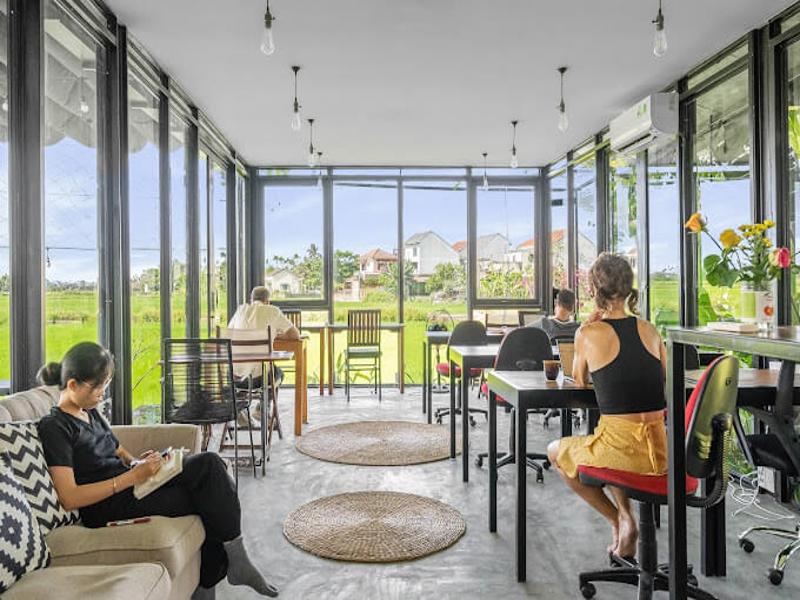 Trải nghiệm nhiều không gian làm việc khác nhau để tìm ra nơi phù hợp nhất 