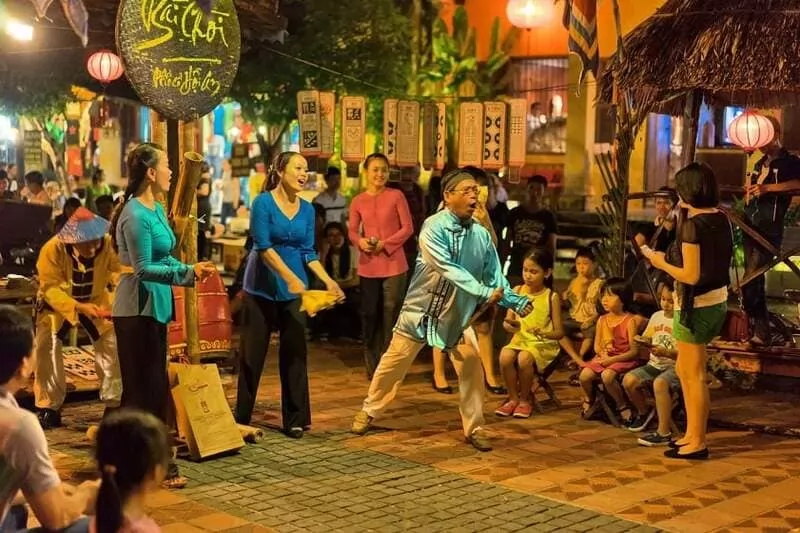 Participate in Traditional Plays in Hoi An Ancient Town Vietnam at Mid-Autumn Festival
