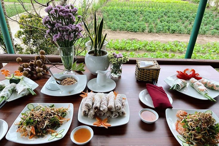 View ăn cơm triệu đô tại Tra Que Garden Cooking Class & Restaurant
