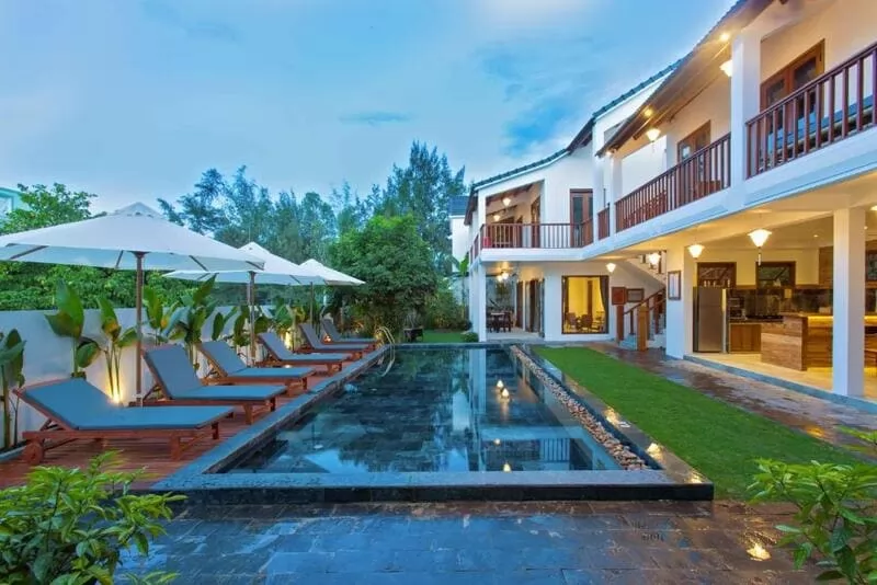 Vina Beach Pool Villas