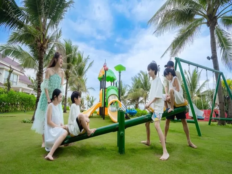 Xu hướng du lịch kết hợp nghỉ dưỡng ng&agrave;y c&agrave;ng phổ biến nhờ việc t&iacute;ch hợp tiện lợi thoải m&aacute;i đ&aacute;p ứng nhu cầu của nhiều gia đ&igrave;nh&nbsp;